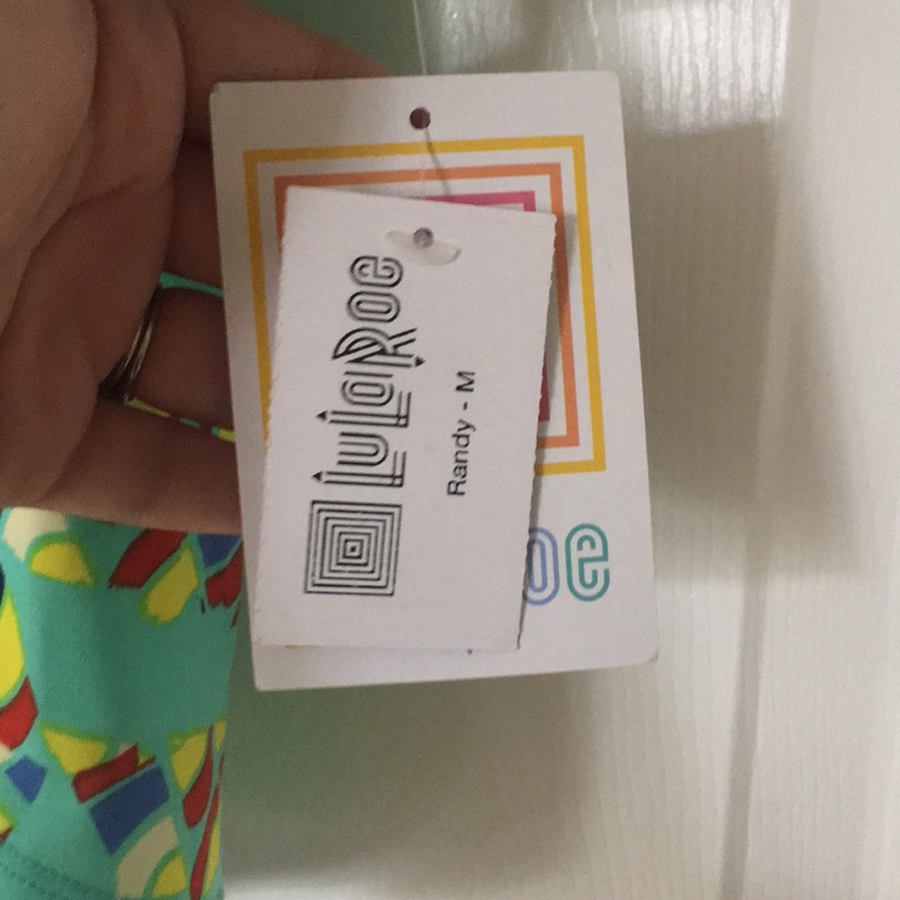LULAROE MEDIUM RANDY - Picture 2 of 4